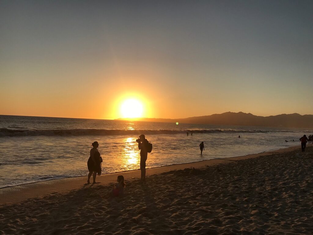 coucher du soleil, océan, mer, silhouettes, plage, soirée, plage, plage, plage, plage, plage